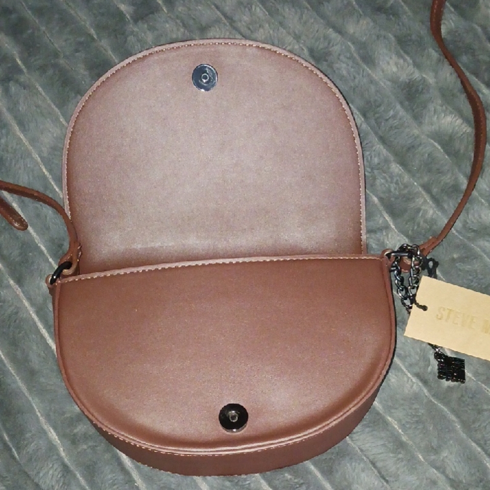 Steve Madden Brown Crossbody Saddle Bag - Picture 4 of 8